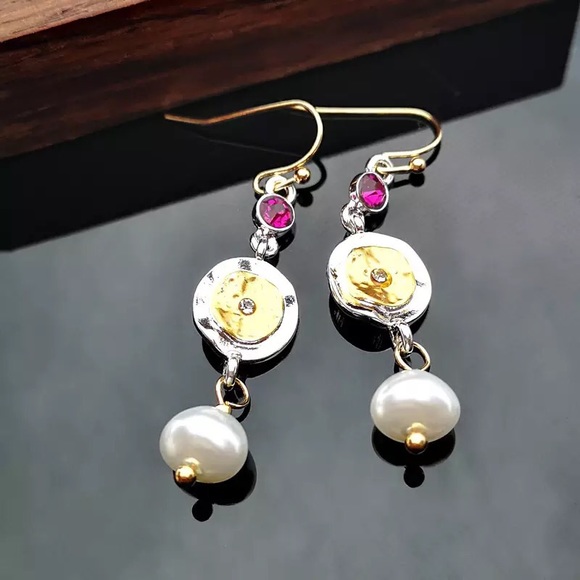 Two-Tone Pearl Earrings - Picture 2 of 4